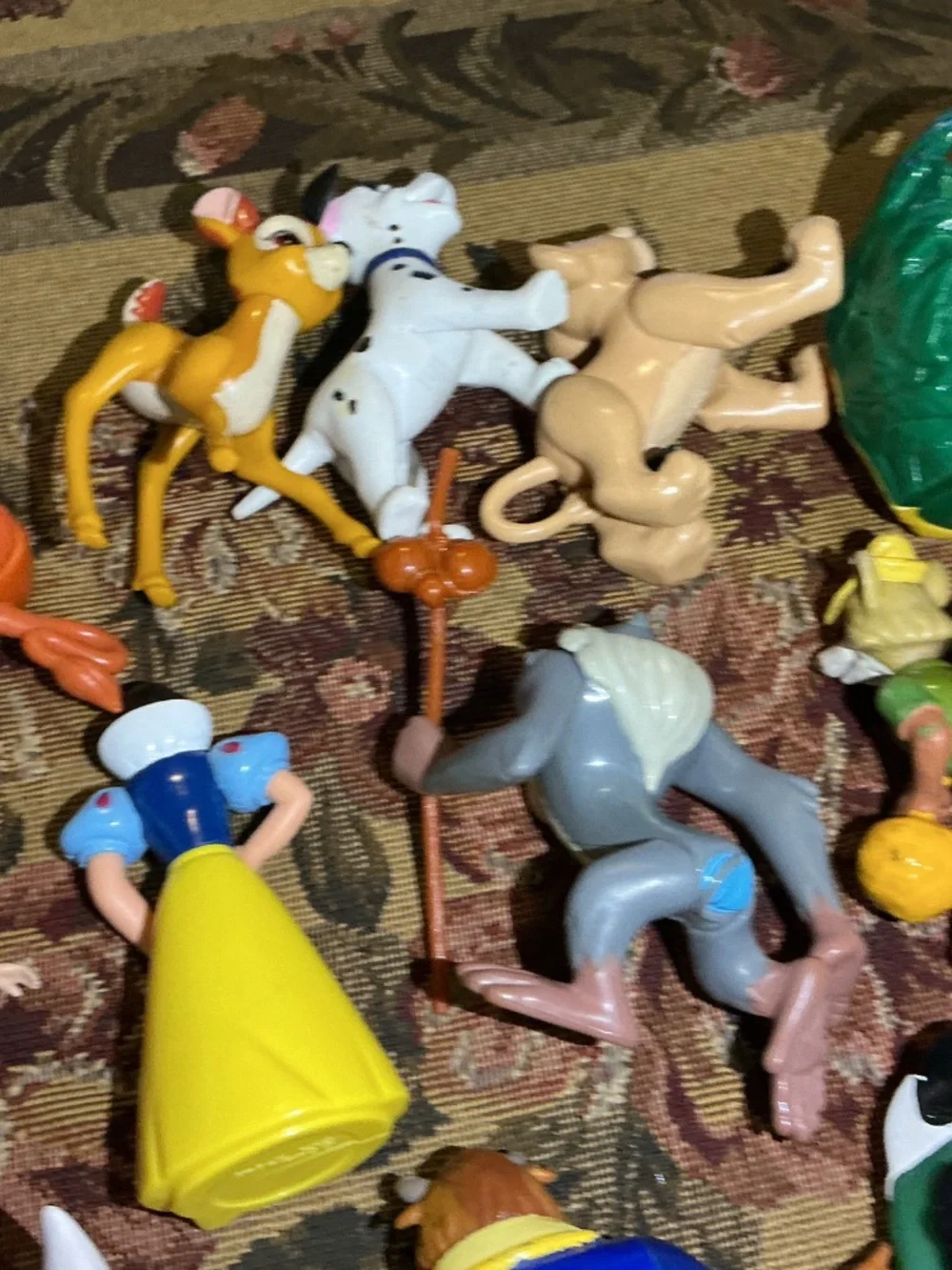 15 small Toy lot of Disney toys with lion king bambi snow white robin hood& more